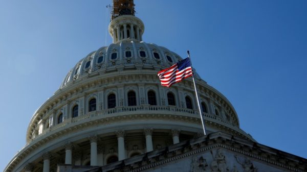 The US government is notifying federal employees of an impending shutdown as Congress remains in deadlock