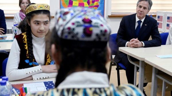 US Secretary of State Antony Blinken met students learning English at Uzbekistan State World Languages University